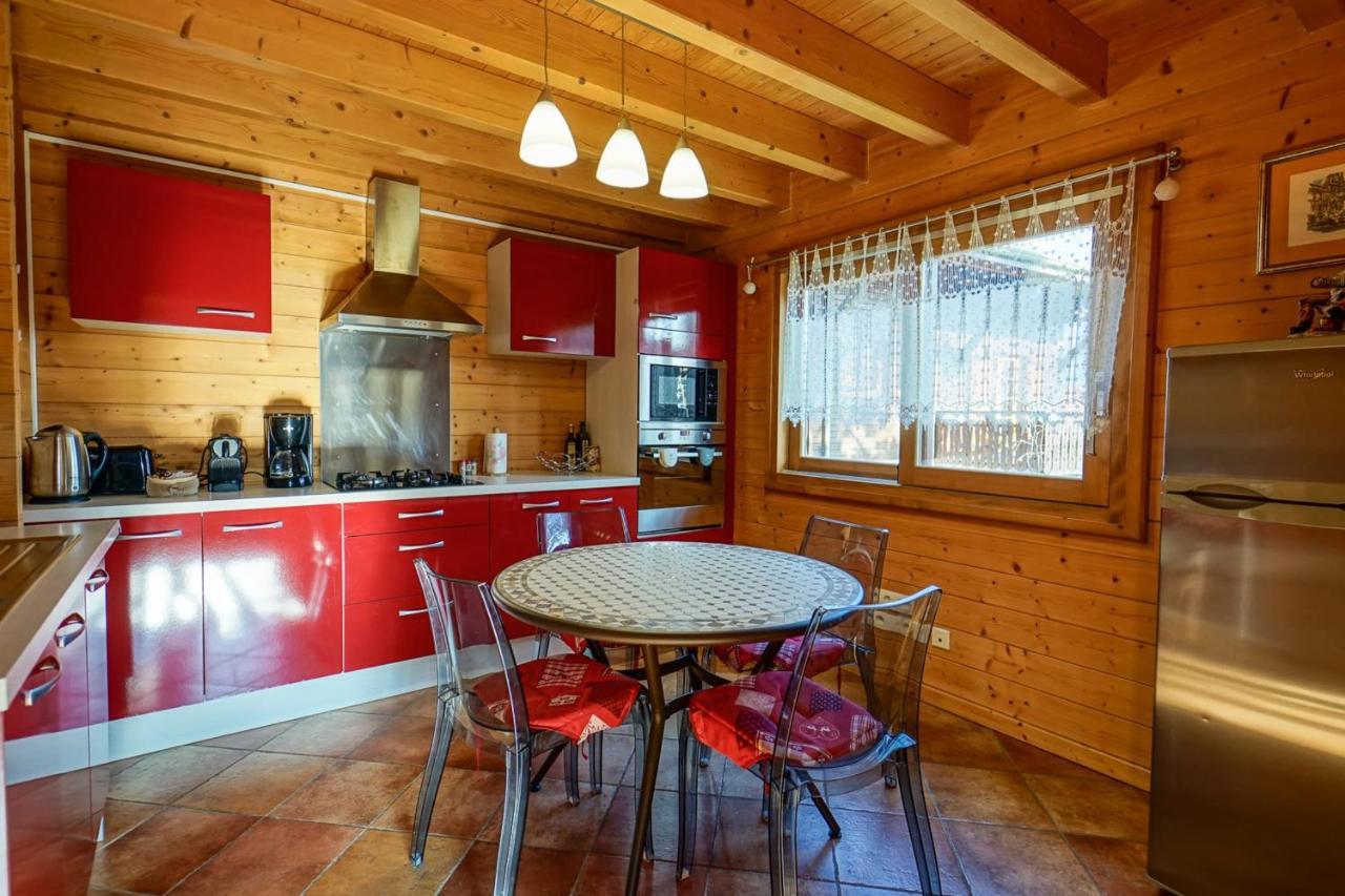 Le Chalet Bonheur Lathuile Экстерьер фото
